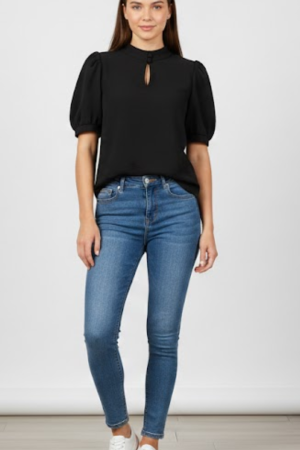 Blusa Feminine Chic - Manga Princesa em Duna com Botões na Gola